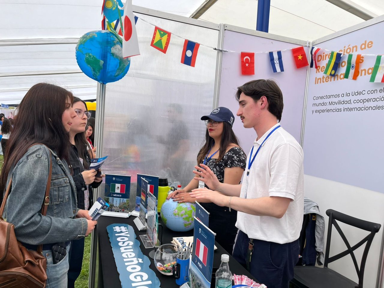 La Dirección de Relaciones Internacionales presente en la Feria Puertas ...